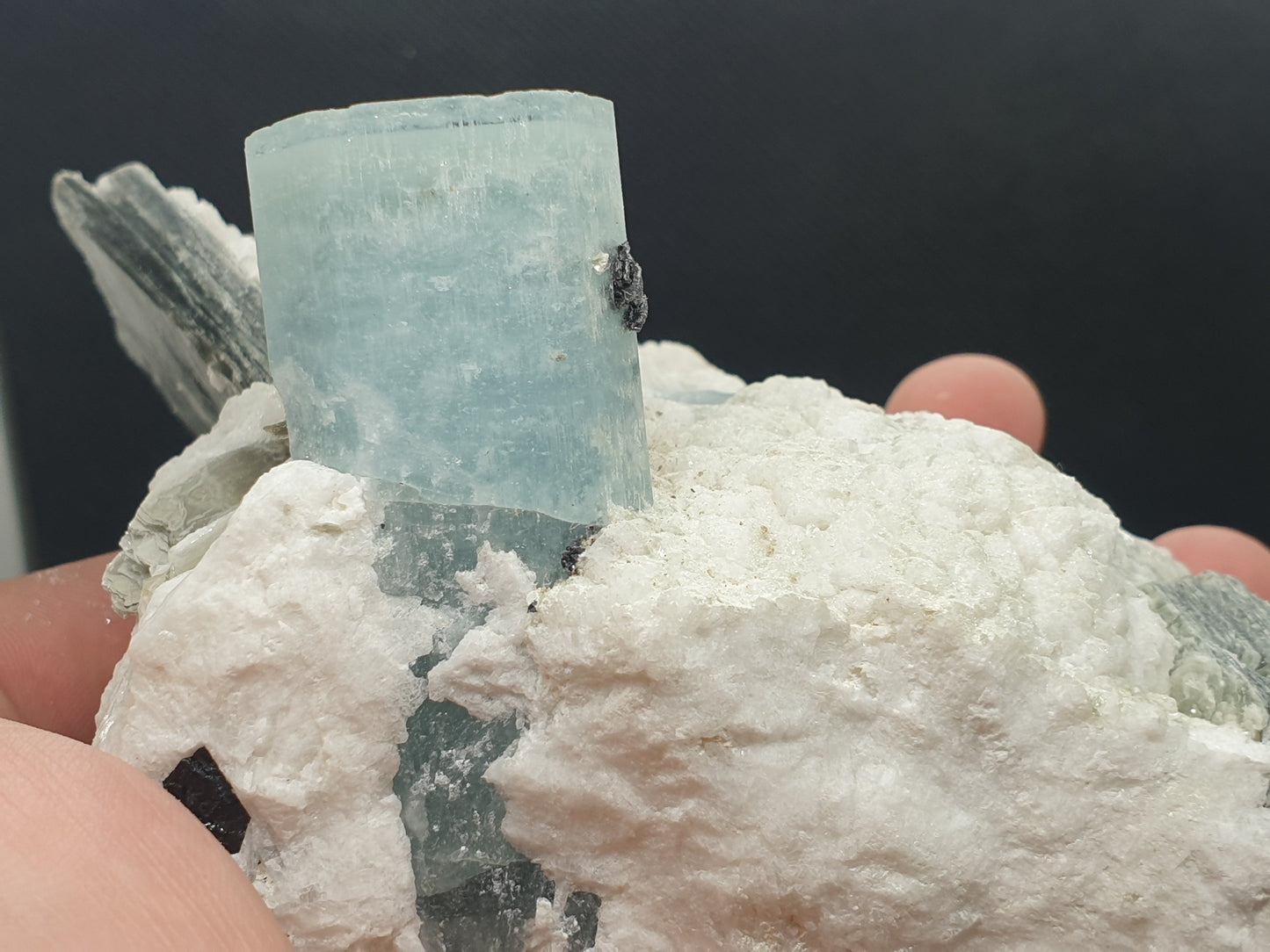 Aquamarine Crystal Specimen|Mica|Tourmaline 595 Gram