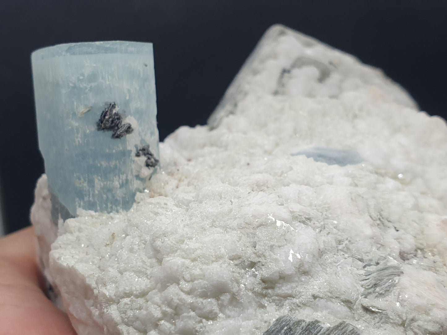 Aquamarine Crystal Specimen|Mica|Tourmaline 595 Gram