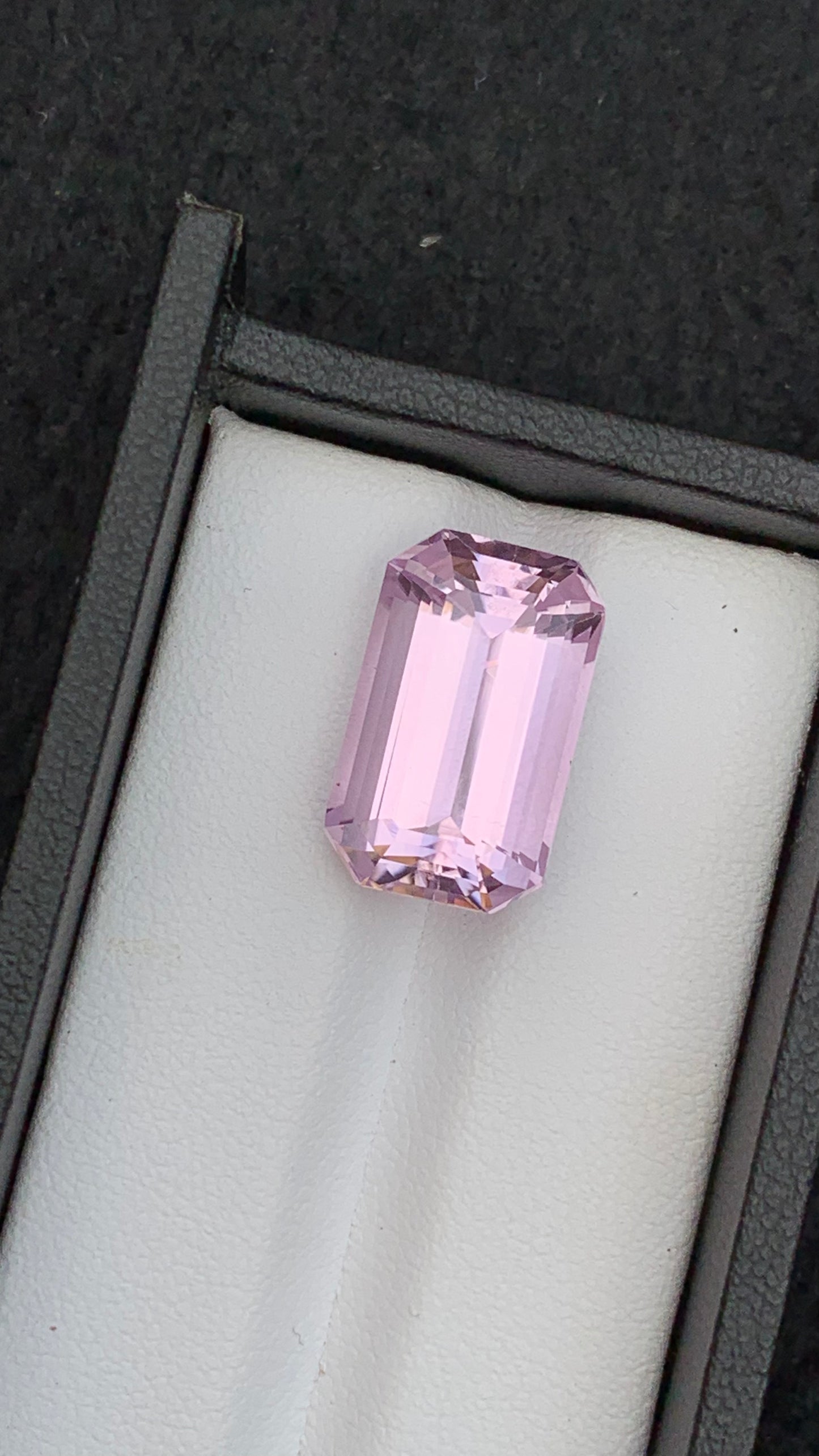 Kunzite 27 Carat From Afghanistan