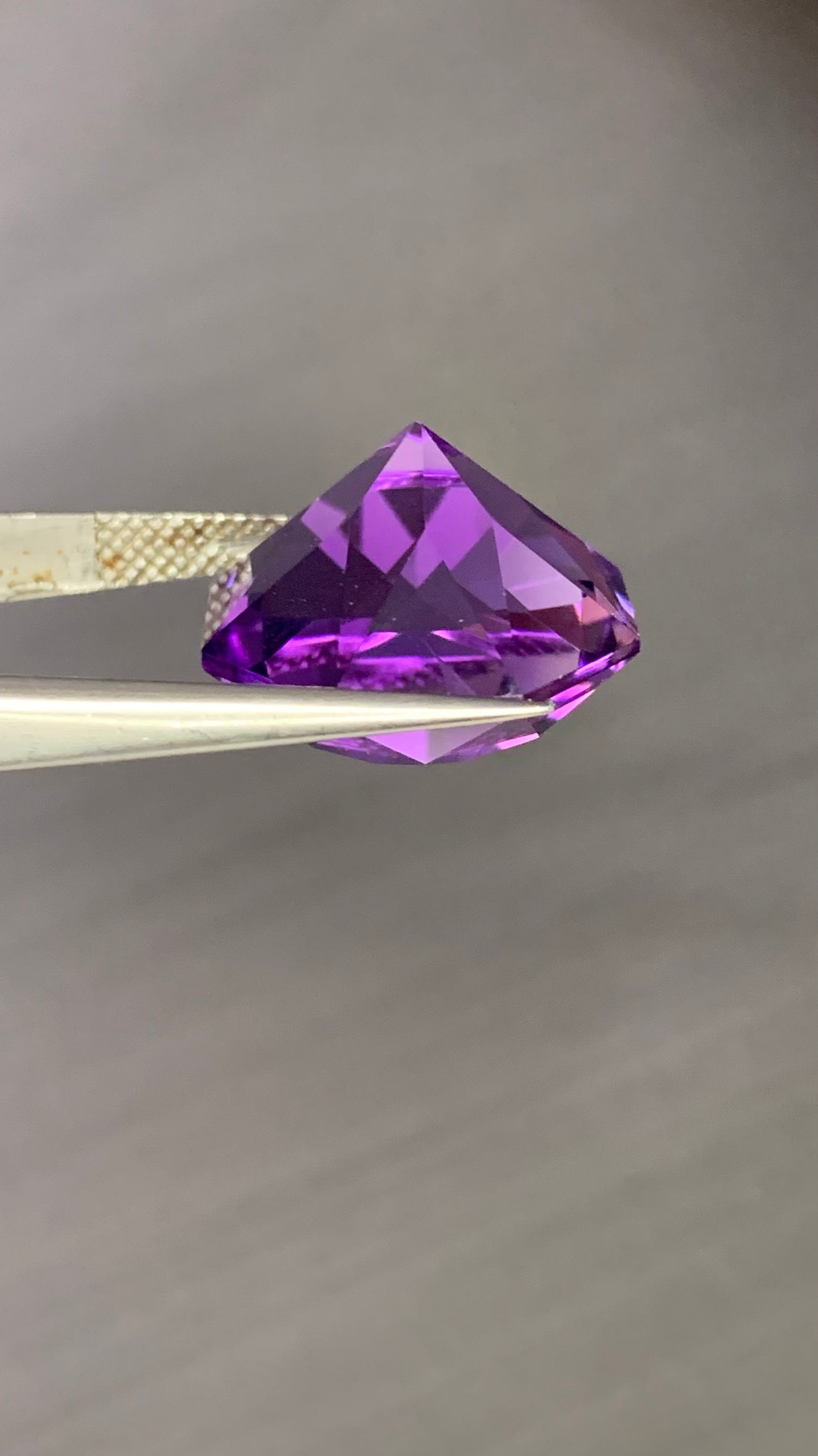 Amethyst Loose Gemstone Faceted 17 carat