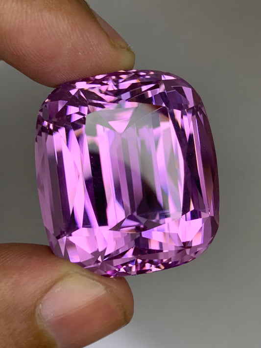 Kunzite Loose Gemstone @Afghanistan 123.60 Carat